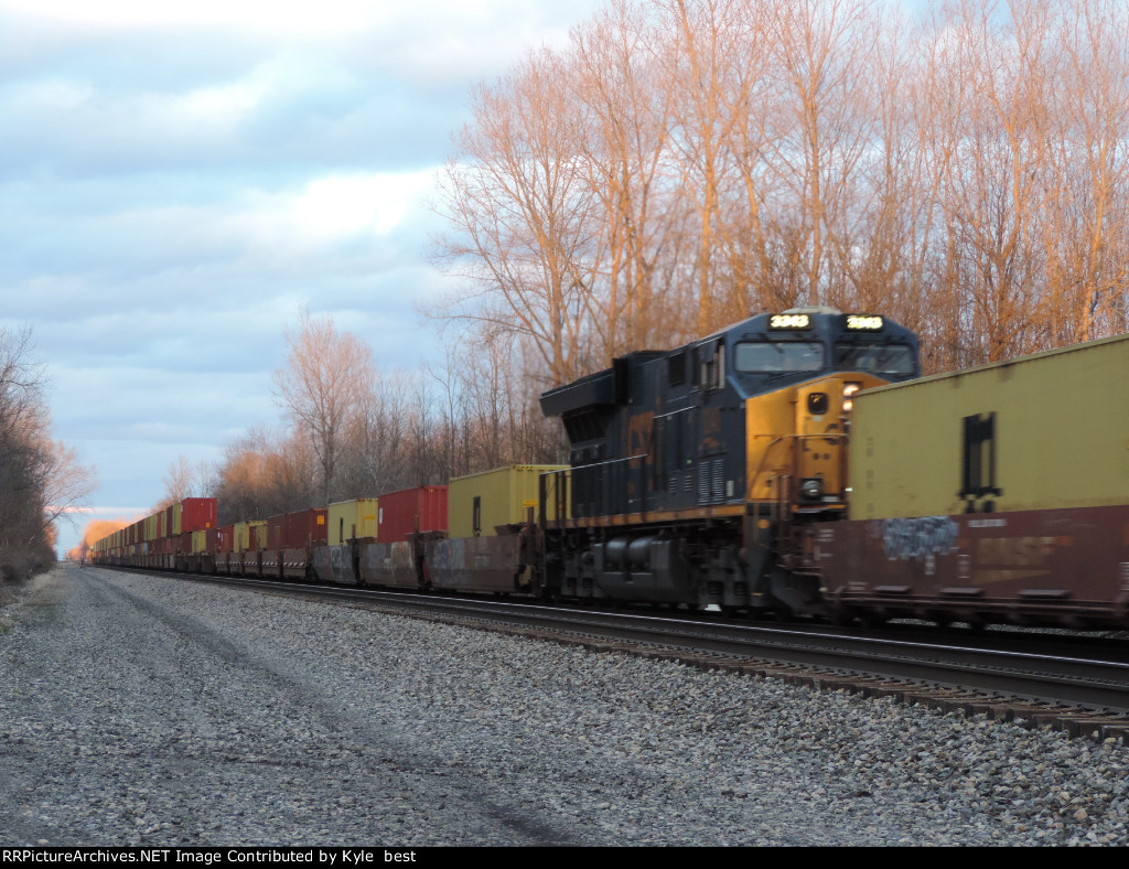 CSX 3343 on I010